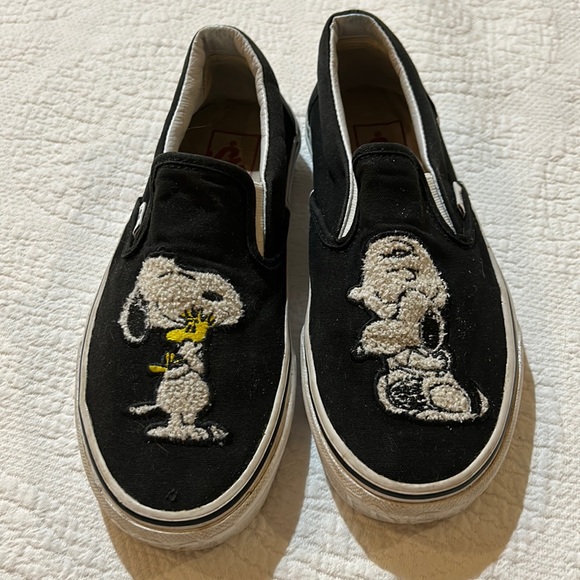 Vans Shoes - Vans Peanuts. Women size 7/mens 5.5